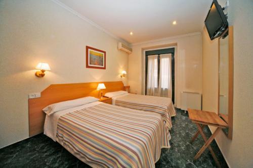 Hostal Prim Madrid Buitenkant foto