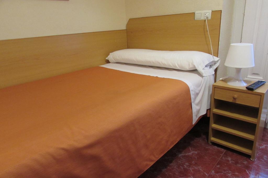 Hostal Prim Madrid Buitenkant foto