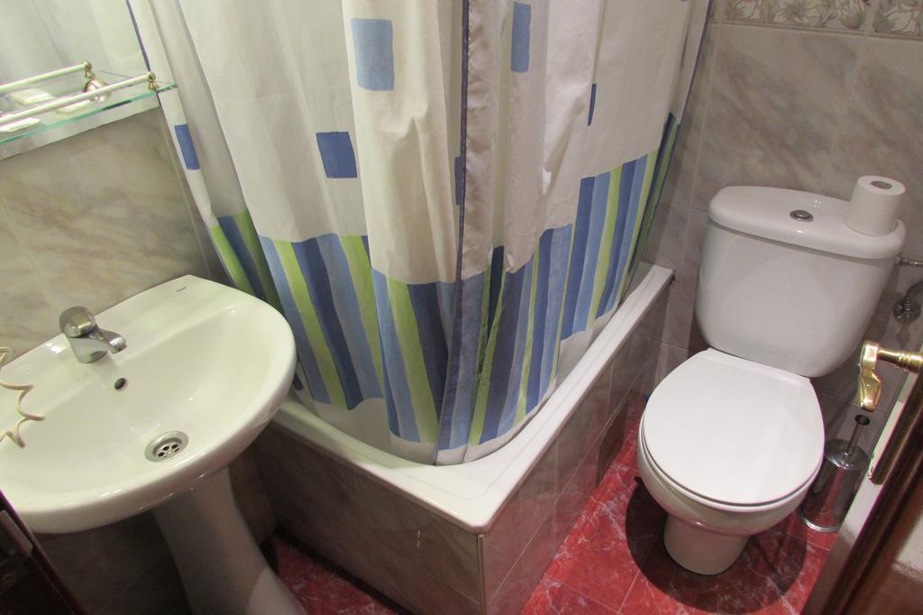 Hostal Prim Madrid Buitenkant foto