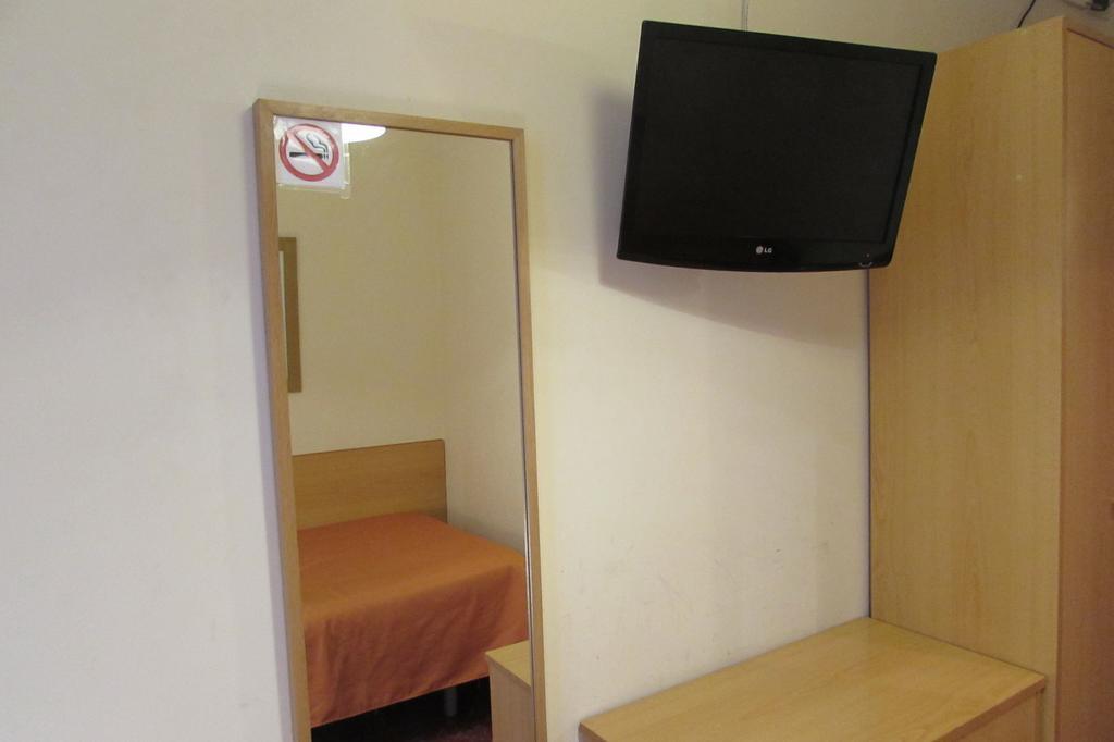 Hostal Prim Madrid Buitenkant foto