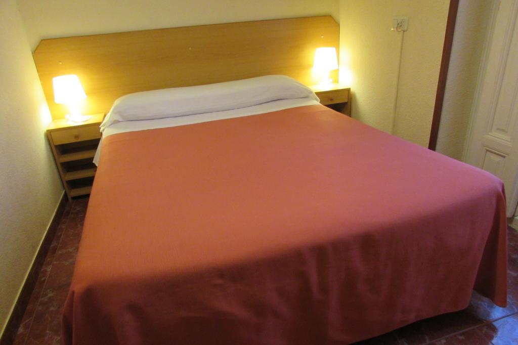 Hostal Prim Madrid Buitenkant foto