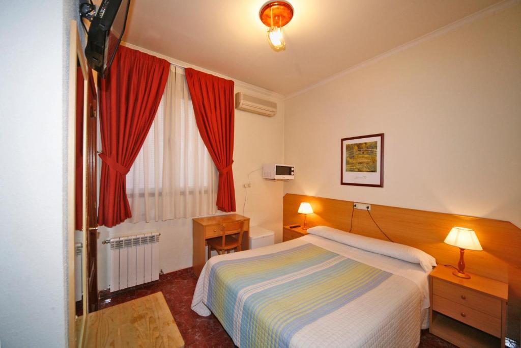 Hostal Prim Madrid Buitenkant foto